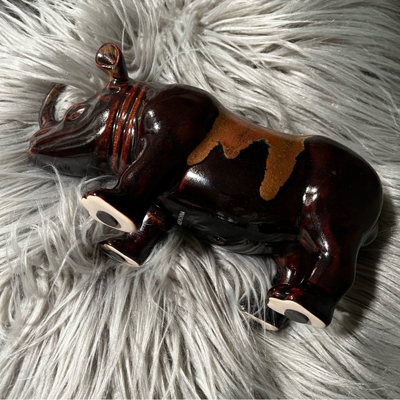 ηξω Caramel Drip Pier 1 Heavy Glossed Ceramic Rhino African Collection NWOT - Picture 8 of 12